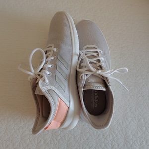 Adidas Cloud Walk Sneakers Size6